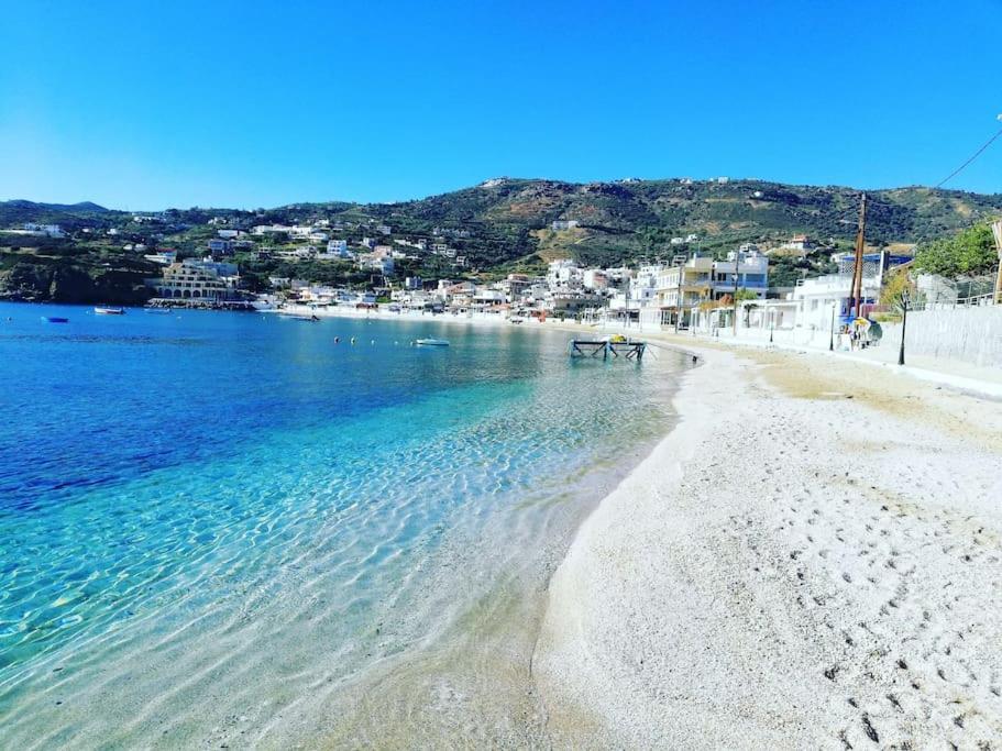 Lenico Beachfront Suites Agia Pelagia Exterior foto