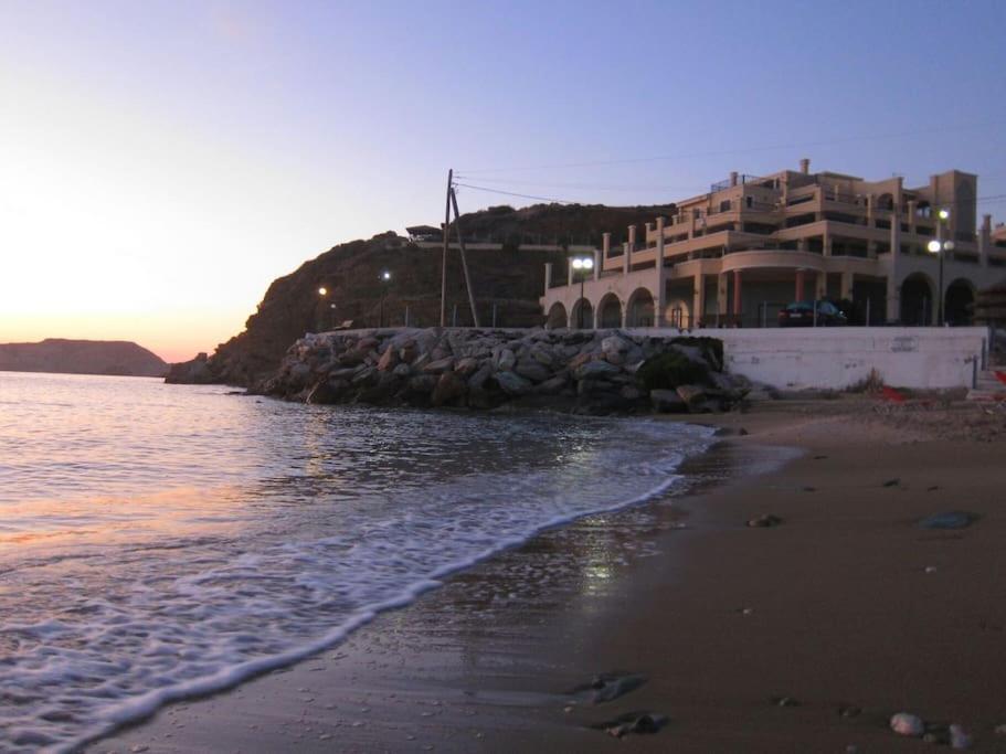 Lenico Beachfront Suites Agia Pelagia Exterior foto