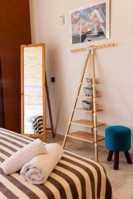 Lenico Beachfront Suites Agia Pelagia Exterior foto