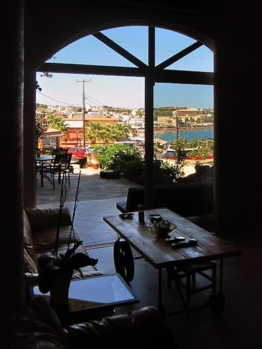 Lenico Beachfront Suites Agia Pelagia Exterior foto